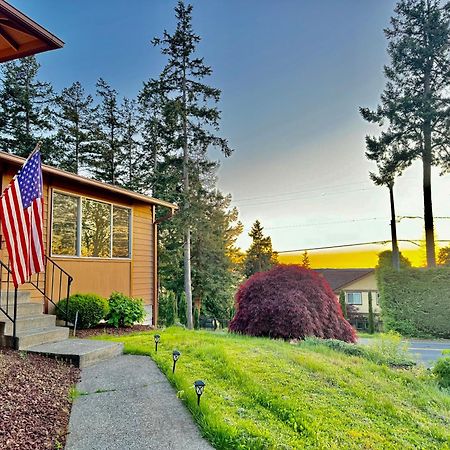 Besa Homestay Near Beach And Seatac Airport - Shared Bathroom With Max 2 Guests Des Moines Exterior foto